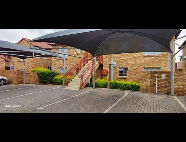 2 BEDROOM TOWNHOUSE FOR SALE IN THERESA PARK